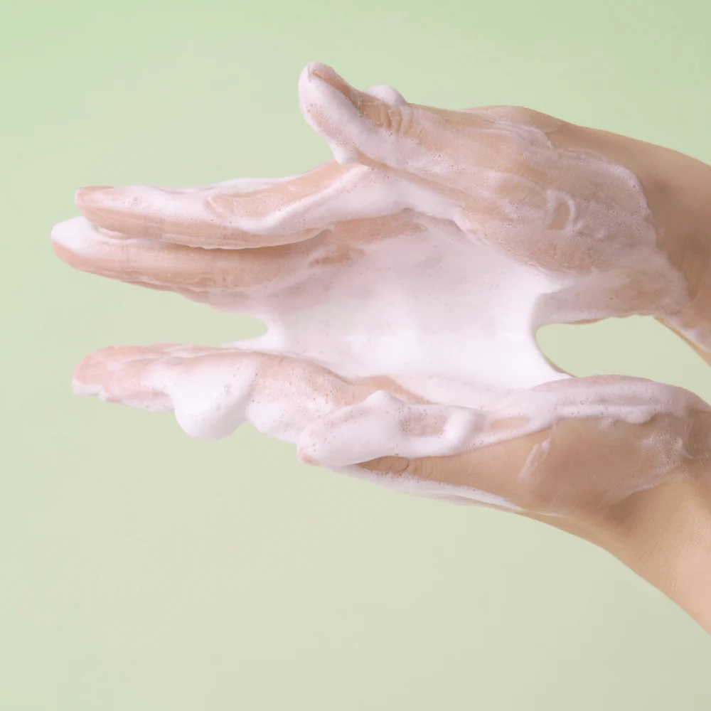 BHA Foam Cleanser with Tea Tree and Centella for clear skin