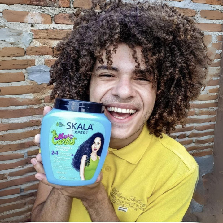 "Skala Expert Mais Cachos frizz control shampoo & conditioner
"